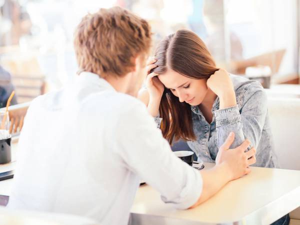 後悔する前に見極めよう！真剣に付き合う気がない男性がしがちなこと