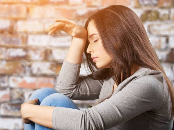 当てはまったら苦労するかも…「ヒモ男」に好かれやすい女性の特徴