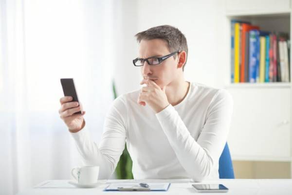 脈ありに見えるけど…男性からの「脈なしLINE」3選