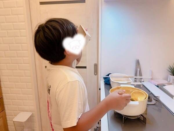 辻希美、夏休み最後の日に次男と作った夕食のメニュー「味見と言いながら何回も味見」