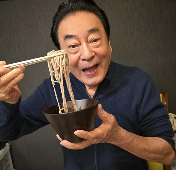高橋英樹、娘・高橋真麻からもらった蕎麦を絶賛「チョ～～旨い晩ごはんでした」