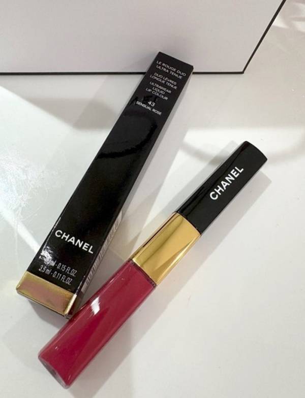 上原さくら、もう1つ買い足した『CHANEL』品「塗っちゃったら、マジで落ちない」