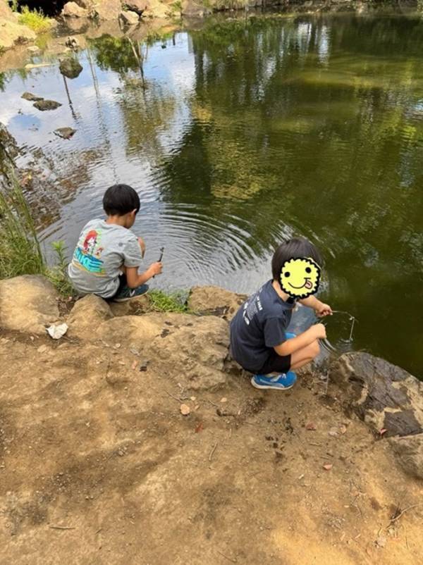 小倉優子、100均のアイテムで子ども達とザリガニ釣り「秋は沢山お出かけしたいです！！」