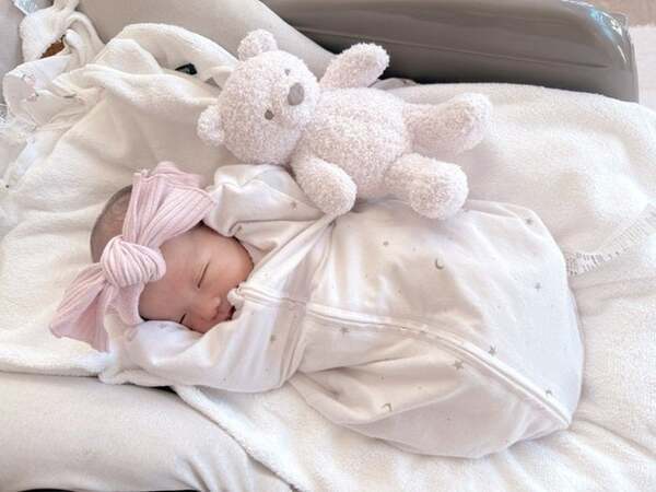 辻希美、生後2週間の次女の様子を報告「今までで1番寝てくれる」