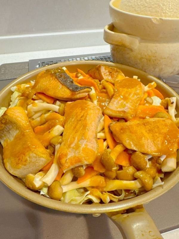 小倉優子、夕食に作ったメニューを披露「我が家の定番メニューになりそうです」