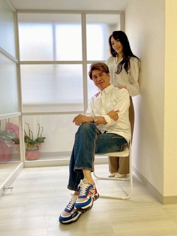 川崎麻世、結婚1周年記念日に妻が作った料理を公開「幸せな毎日を送っております」