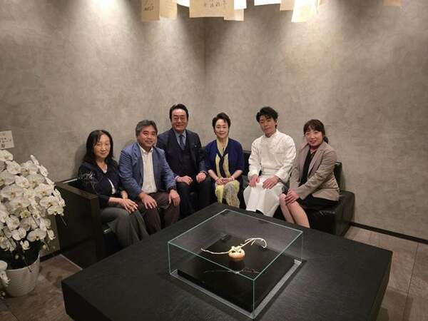 高橋英樹、妻と訪れた三ツ星フレンチのディナーを報告「贅沢なディナーでした」