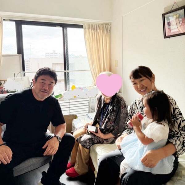 北斗晶、九州の祖母を訪ねたことを報告「4世代揃っての笑顔はいいものですね」