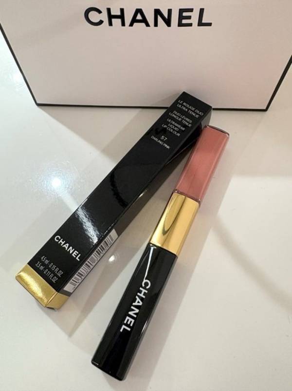 上原さくら、見つけて即購入したシャネル品「ここ2ヶ月くらい、いつ見ても品切れ中だった」