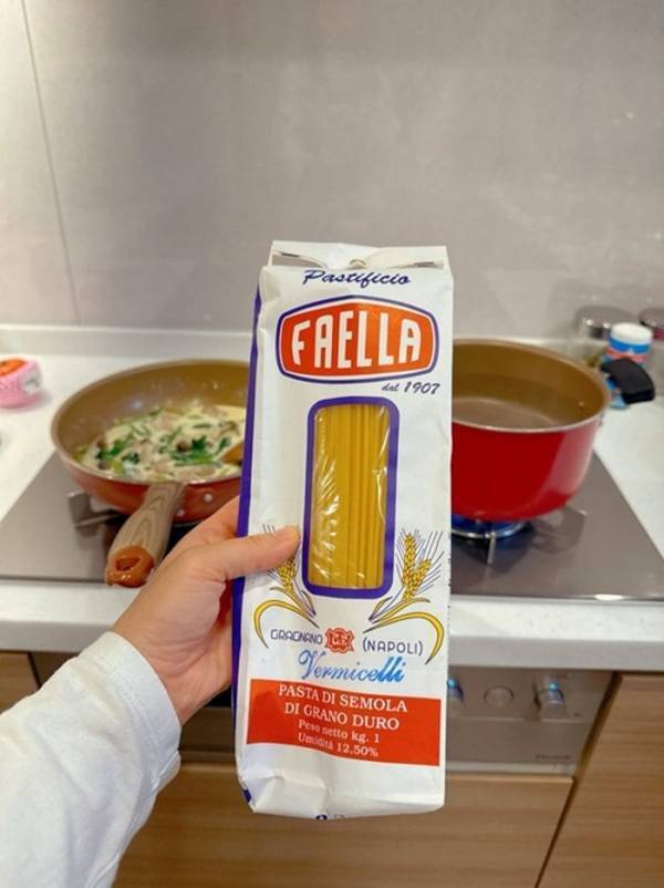 小倉優子、友人から教わった美味しいパスタを紹介「もちもちで美味しい」