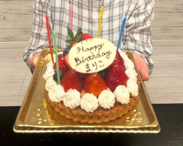 ココリコ遠藤の妻、誕生日を迎えた母親への思いを吐露「本当に寂しいんだと思う」