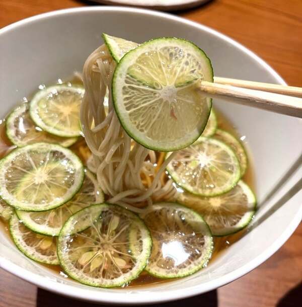 藤あや子、予約困難な店で絶品料理を堪能「毎月訪れたいスペシャルなお店です」