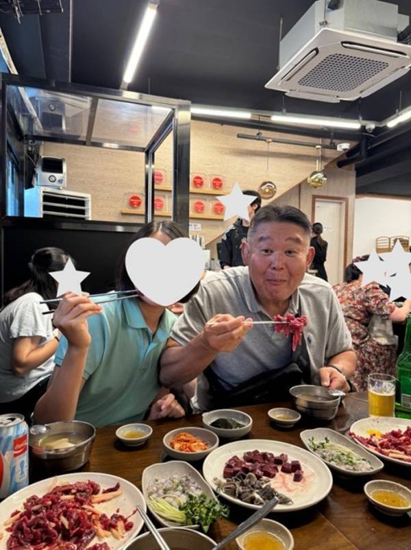 花田虎上、家族との韓国旅行で行列に並んで食べた料理「美味しくて有名らしい」