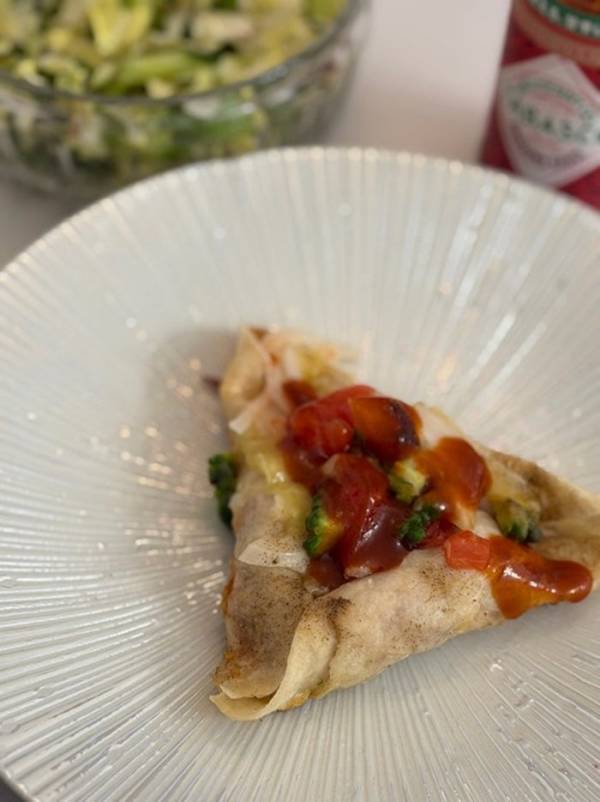 川崎麻世、自宅で作る簡単トルティーヤピザを紹介「めっちゃ美味いんです」