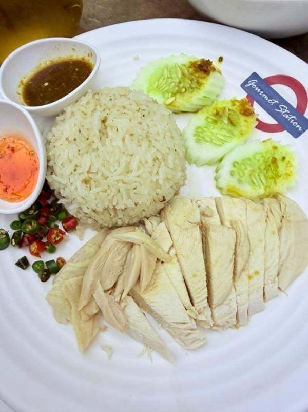 小原正子、バンコク旅行で約300円の絶品グルメを堪能「鶏の出汁きいててむちゃおいしかったです」