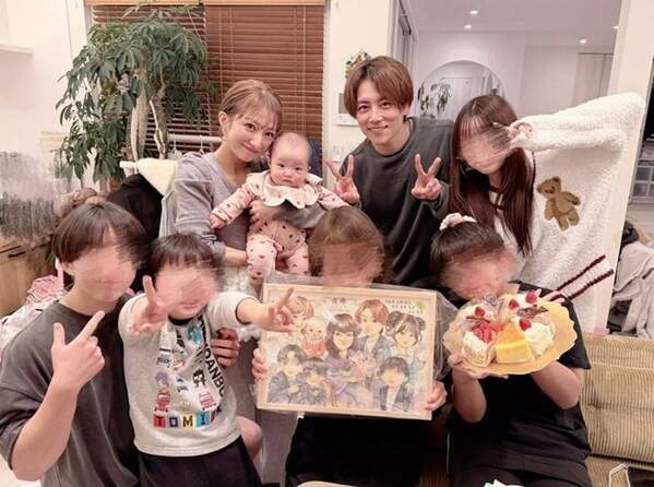 辻希美、義母の誕生日祝いを報告 似顔絵のプレゼントに「泣いて喜んでくれました」