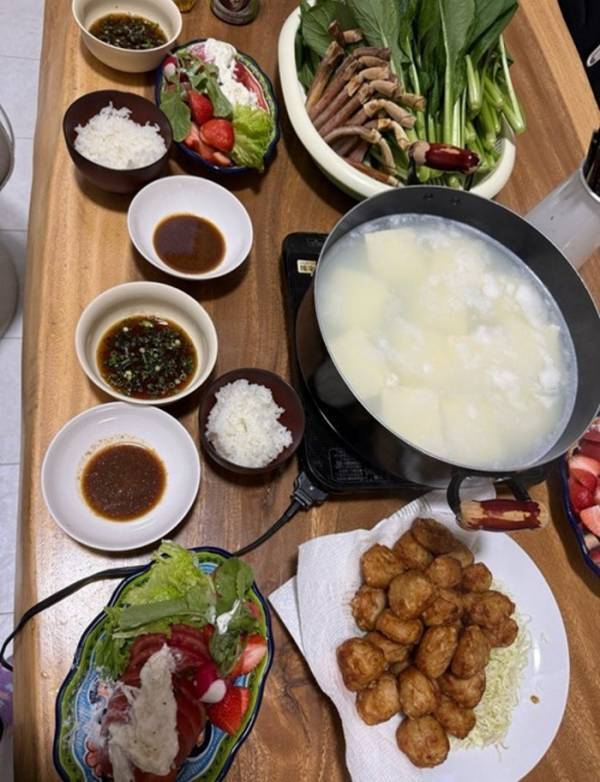 北斗晶、注文していた豆腐を使った夕食メニュー「ここの温泉豆腐が1番美味しいと思ってる」