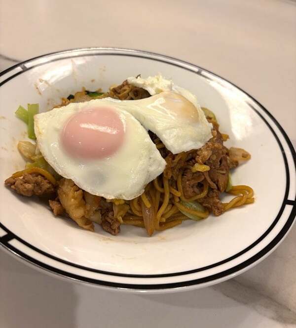 藤あや子、お取り寄せした横手焼きそばを堪能「懐かしさが込み上げてきます」