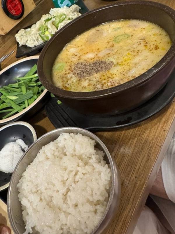 堀ちえみ、韓国の明洞で夕食を堪能したことを報告「今日もたくさん食べた！！！」