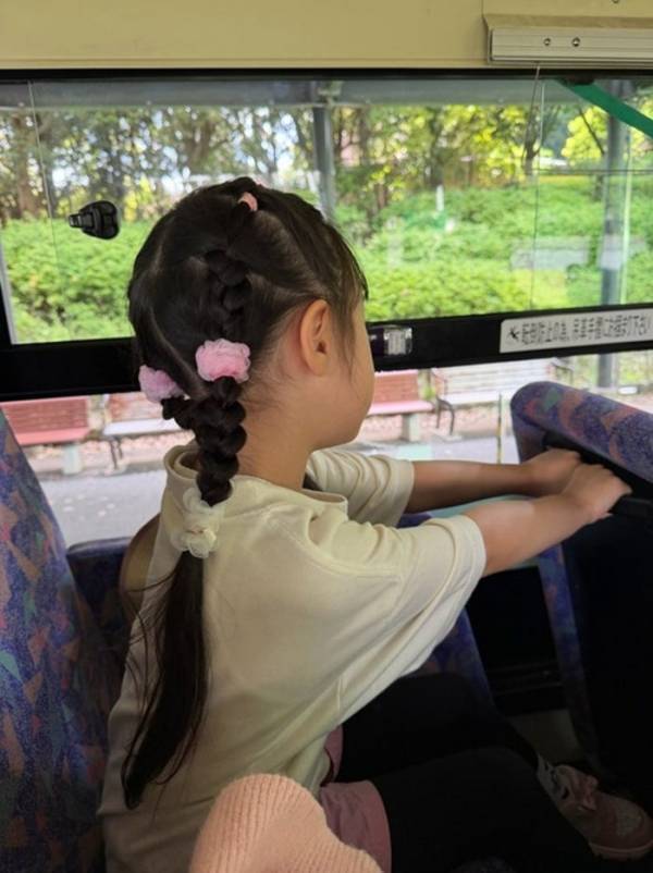 上原さくら、GWの動物園で“子育てあるある”を告白「遊具で遊ぶ方が断然楽しかったみたい」