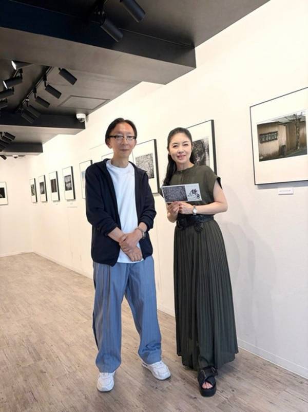 藤あや子、栗田尚氏の写真展訪問を報告「誠実なお人柄が作品に反映されているのでしょう」