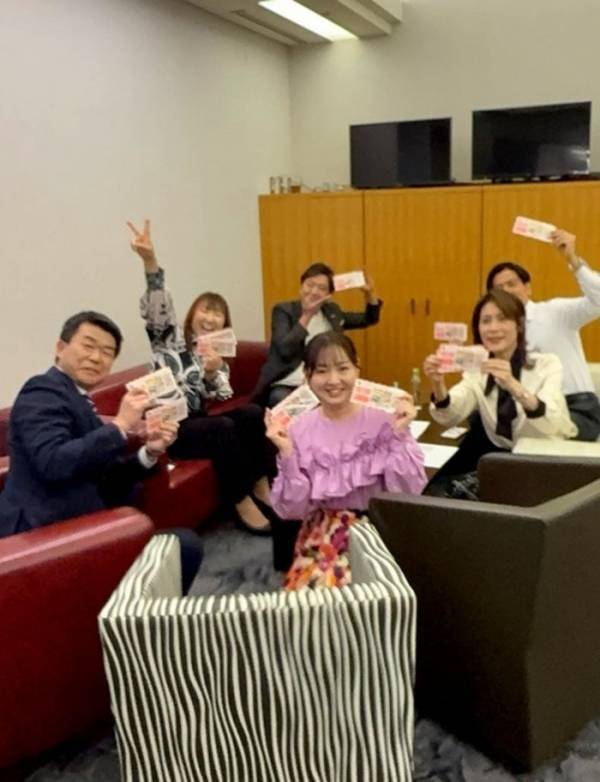 北斗晶、共演者と宝くじを共同購入した結果を報告「合計20,200円の当たりでした」