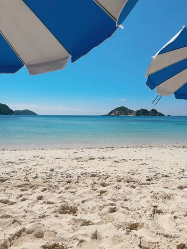 沖縄旅行中に訪れたビーチの美しさに感動「素敵すぎて幸せでした」