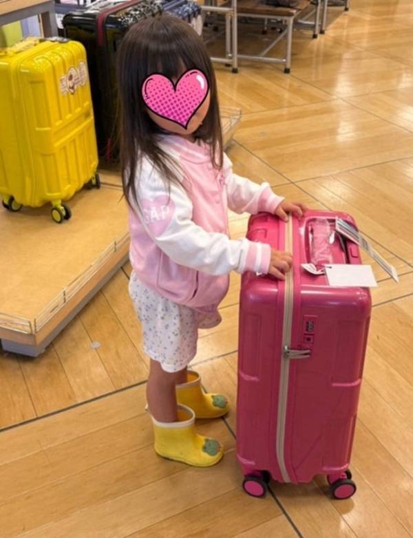 北斗晶、孫の可愛らしい姿にツッコミ「真夏なのに、また長靴履いてる～」