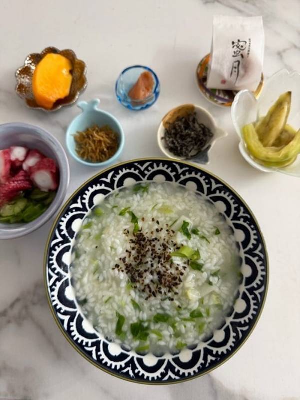 川崎麻世、妻が作った七草粥を絶賛「独特の野菜の旨味があり俺は大好きです」