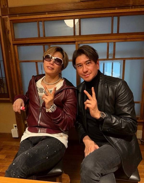 川崎麻世、GACKTからの誕生日プレゼントを公開「毎年忘れずにプレゼントを送ってくれて」