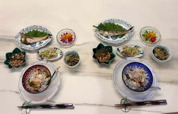 藤あや子、品数豊富な手料理を公開「ヘルシーなメニューで身体も喜んでいます」