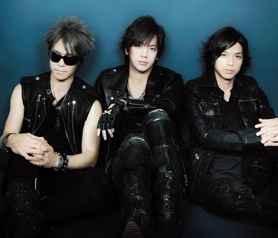 ブレイカーズ左からSHINPEI（G）、DAIGO（V）、AKIHIDE（G）。メンバーのソロ活動を経て今年再始動。5月に第1弾シングル『WE GO』、7月にアルバム『0-ZERO-』をリリース。