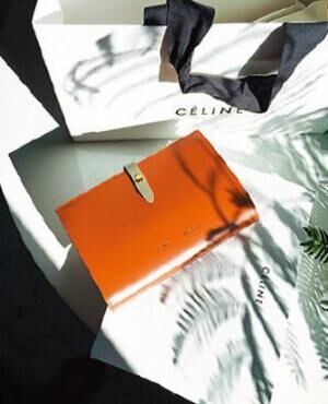 自分への誕生日プレゼントに。『セリーヌ』の財布は大きさと色が気に入り、見た瞬間購入を決めました。