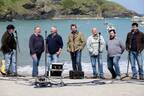 実在する漁師のバンドがモデル…イギリスを席巻した奇跡の実話