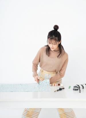 乃木坂46・柴田柚菜が苦手な裁縫に挑戦…マチあり“エコバッグ”の作り方