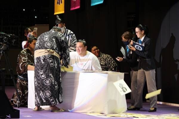相撲ファンめちゃ興奮！【大相撲】17年ぶりに開催の感謝祭レポ