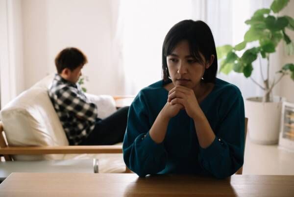 突然“夫の彼女”を名乗る女性が現れて… 新婚早々に明かされた「夫の秘密」【前編】