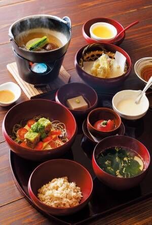 源泉掛け流し、滋味深い野菜料理で養生を…東京から2時間で行ける大人の温泉宿