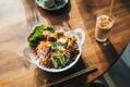 米も野菜も肉も摂れる、ヘルシーな汁なし麺！ 人気ベトナム料理店の姉妹店が誕生