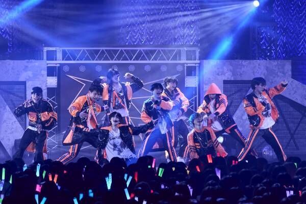 ダンスだけじゃない歌もトークもすごい！ 新生AmBitiousの初のZeppダンスツアーレポ