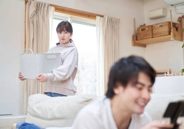 同棲中の彼に疲れて既婚者と交際… 女性が「不倫に足を踏み入れたきっかけ」【前編】