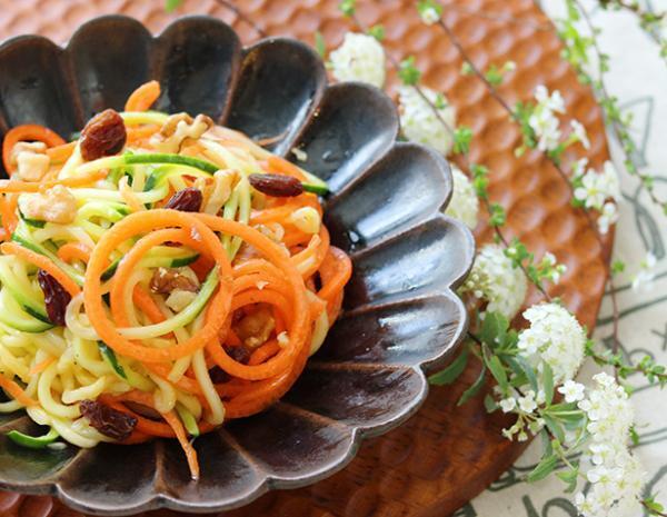 【前編】ベジヌードルを始めよう！基本のサラダとパスタの作り方[PR]