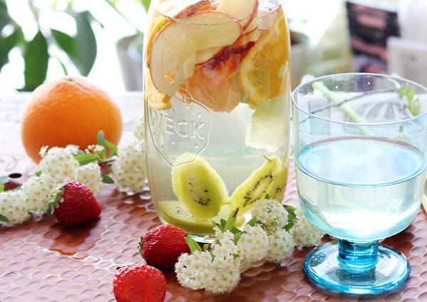 自家製ドライフルーツを使ったフォンダンウォーター