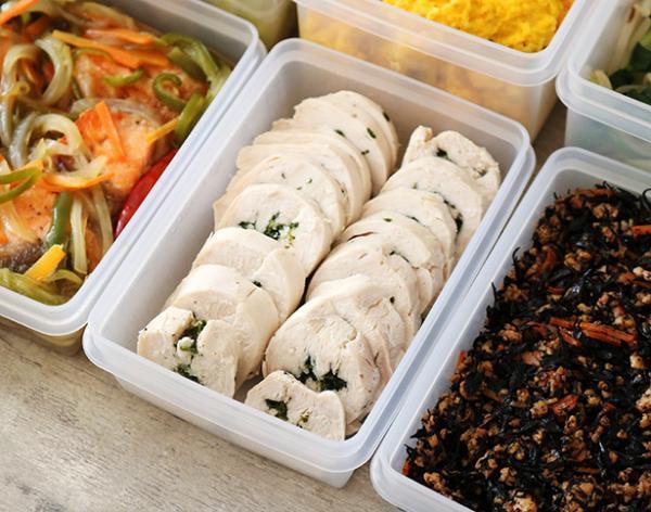 【作り置きおかず第1回】鶏ハムと生鮭でメインのおかず2種[PR]