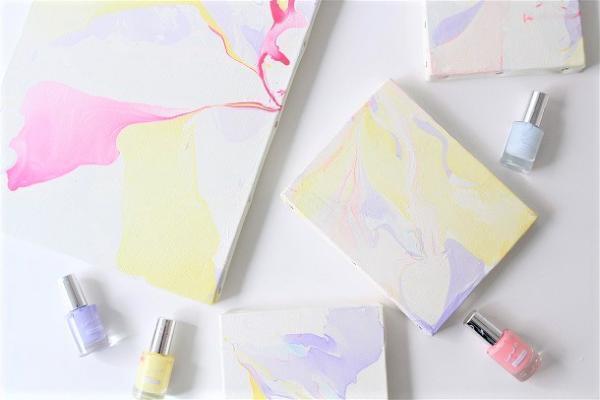 【プチDIY】　気分はマーブル！余ったマニキュアでできる、春色マーブリング[PR]