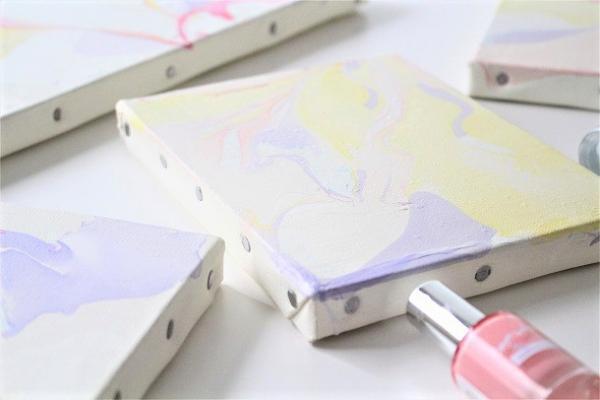 【プチDIY】　気分はマーブル！余ったマニキュアでできる、春色マーブリング[PR]