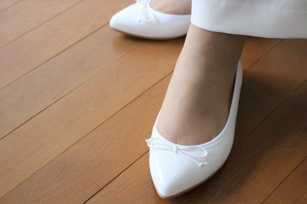 人気のバレエシューズでお出かけ！ 春は足元に女性らしさを