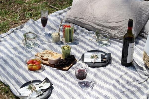 【ピクニックに行こう！第1回】　ワインと一緒にカゴに詰め込んで　手軽に作れるピクニックレシピ[PR]