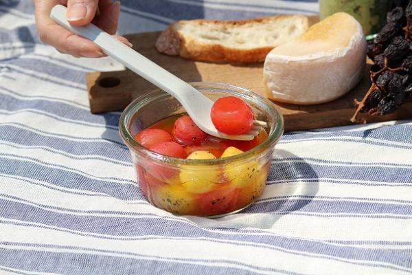 【ピクニックに行こう！第1回】　ワインと一緒にカゴに詰め込んで　手軽に作れるピクニックレシピ[PR]