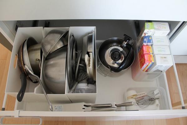 コンロ下もシンク下もスッキリ！　噂のファイルボックス収納試してみた